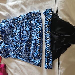 12 piece Bundle:  Bathing Suit ALL 12 Pieces.  Women's Small/Medium.